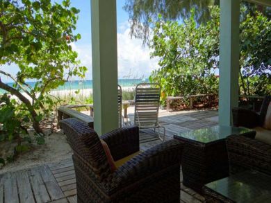 Wonderful Spacious and Open Beach Front  Townhouse Sleeps 6
